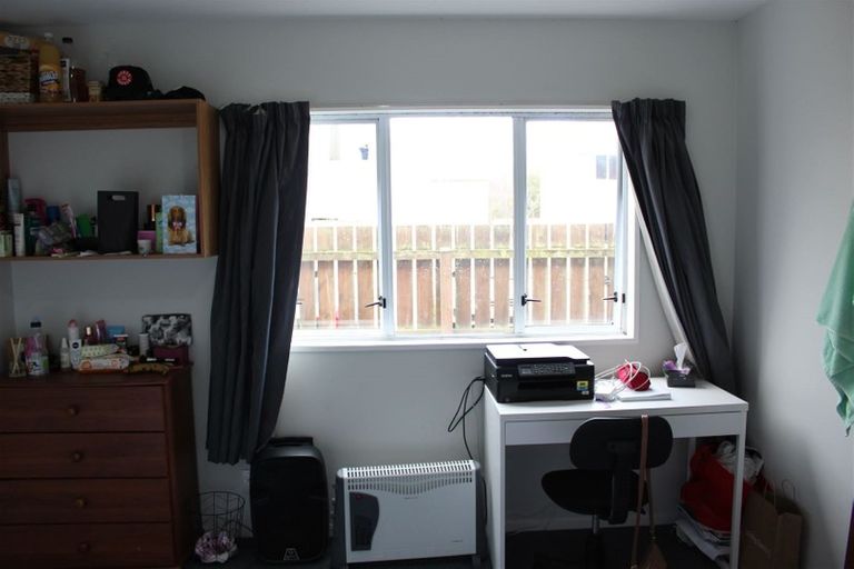 Photo of property in 18k Forth Street, North Dunedin, Dunedin, 9016