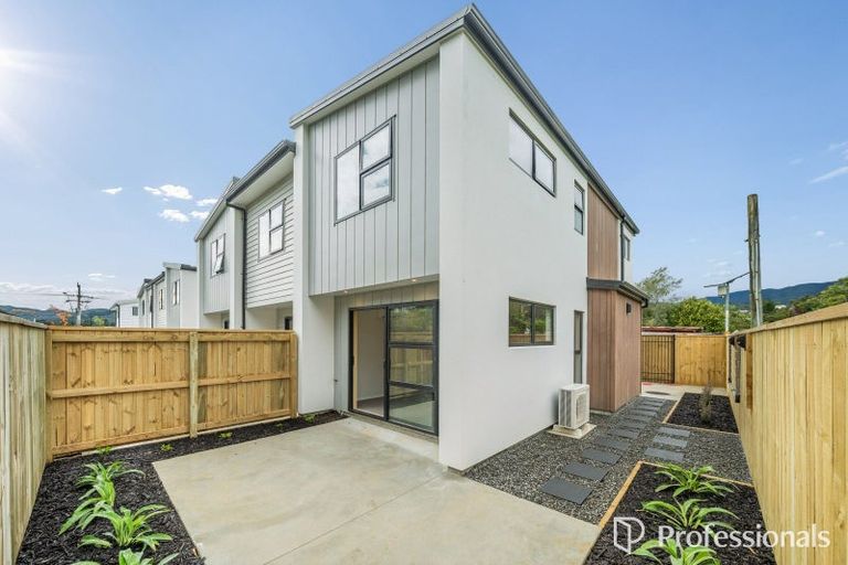 Photo of property in 31 Wainuiomata Road, Wainuiomata, Lower Hutt, 5014