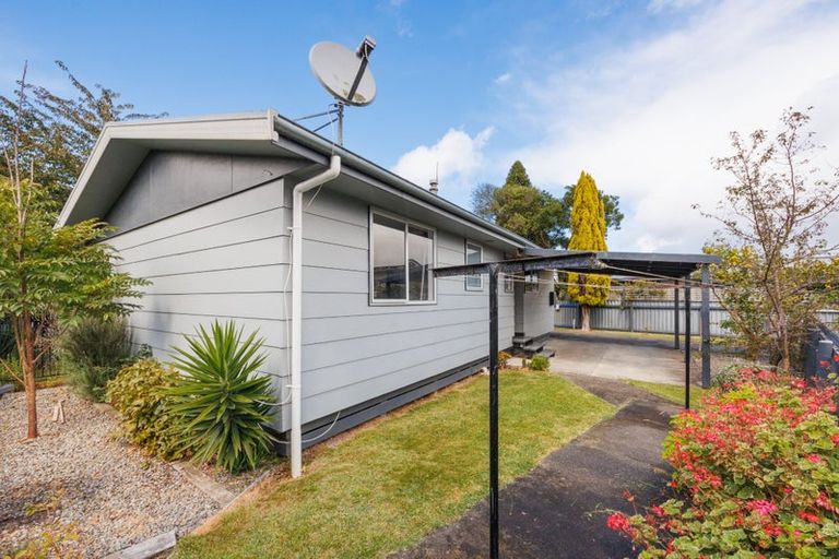 Photo of property in 10 Custom Street, Ashhurst, 4810