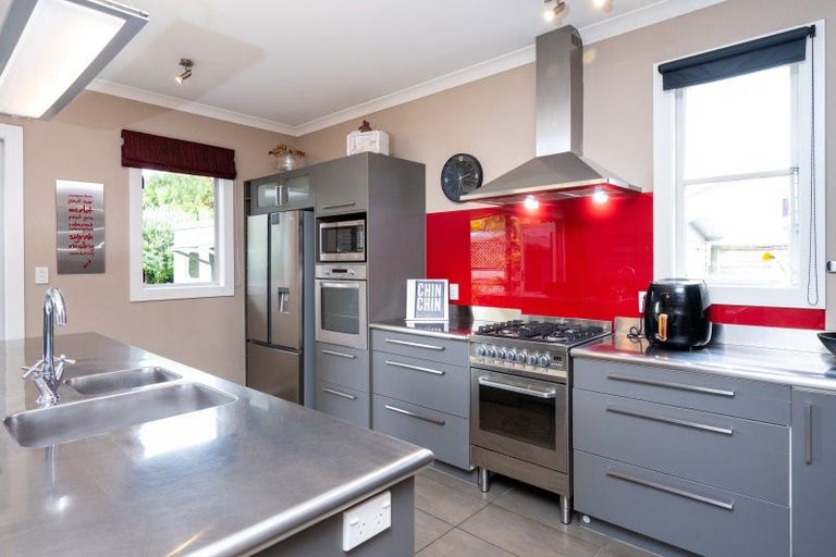 Photo of property in 709 Avenue Road West, Saint Leonards, Hastings, 4120