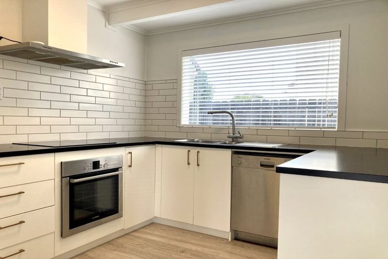 Photo of property in 10 Pixie Place, Pakuranga Heights, Auckland, 2010