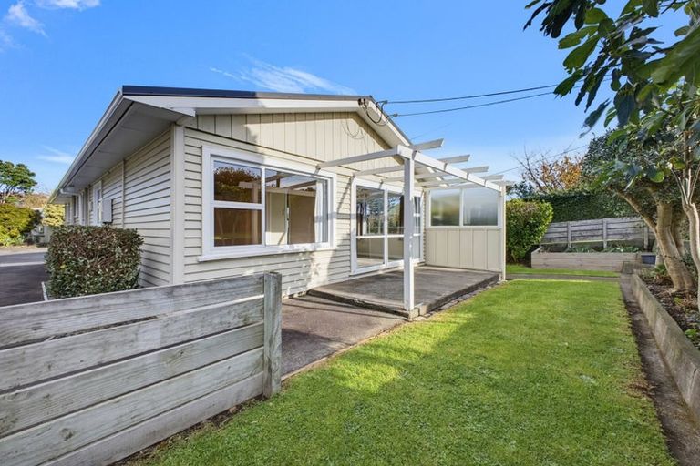 Photo of property in 71 Ngamotu Road, Spotswood, New Plymouth, 4310