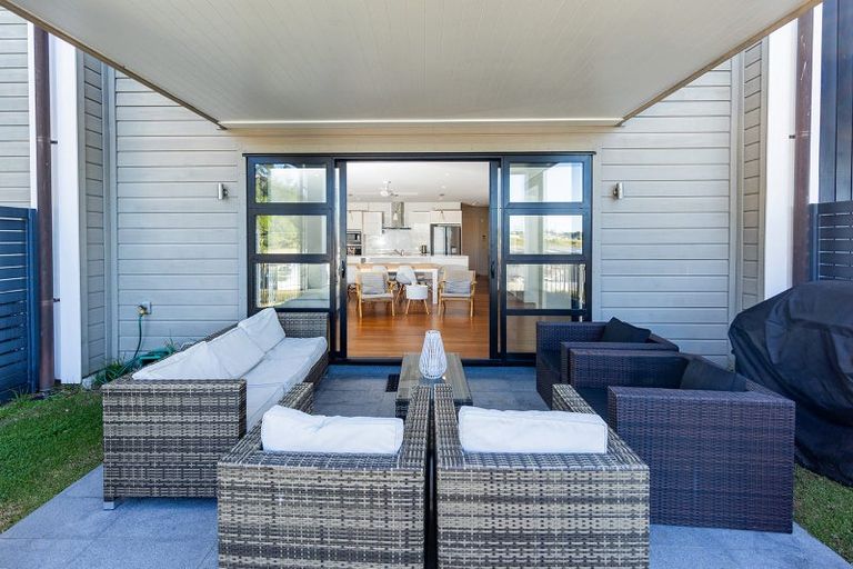 Photo of property in 11/6 The Marina, Tairua, 3508