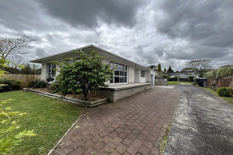 Photo of property in 8a Tanekaha Place, Pukete, Hamilton, 3200