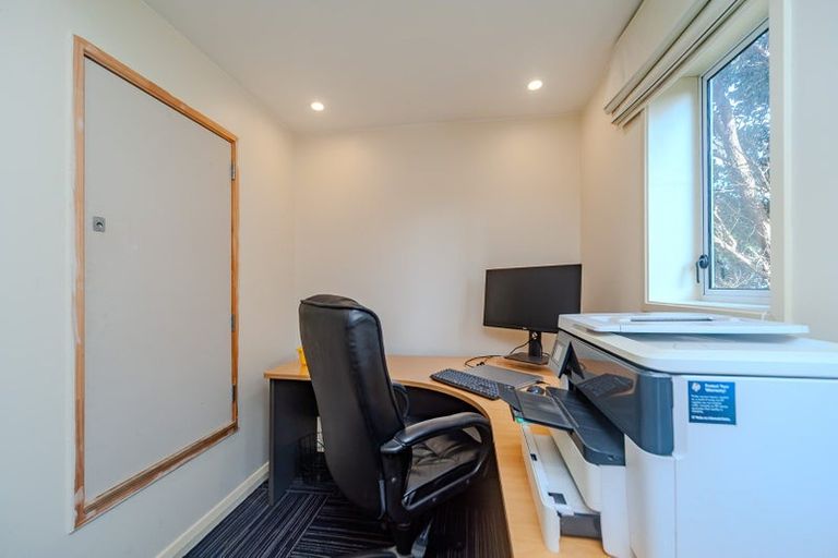 Photo of property in 9 Elphinstone Avenue, Strathmore Park, Wellington, 6022