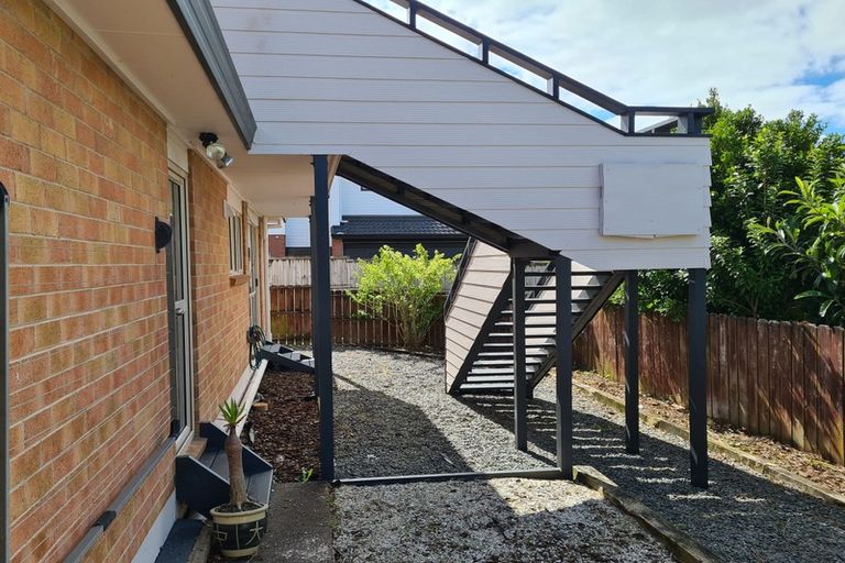 Photo of property in 49a Donovan Street, Blockhouse Bay, Auckland, 0600