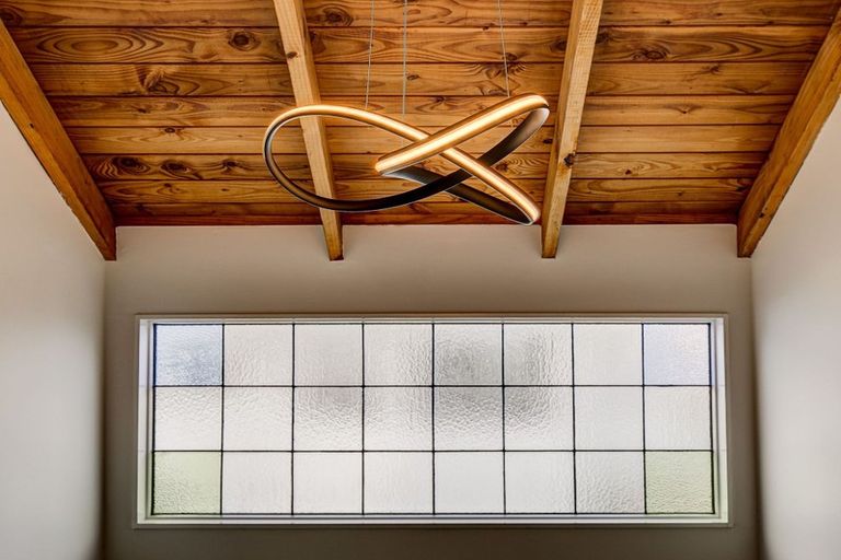 Photo of property in 2/13 Mana Esplanade, Paremata, Porirua, 5026