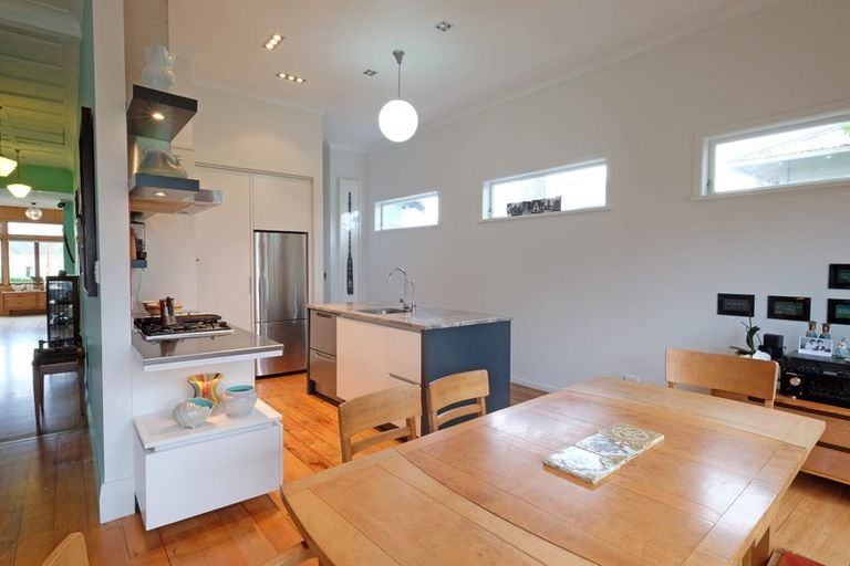 Photo of property in 3 Awanui Street, Birkenhead, Auckland, 0626