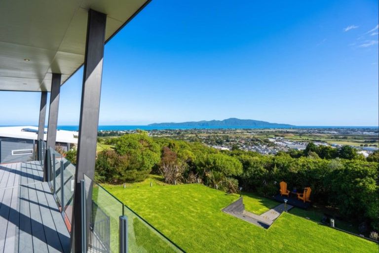 Photo of property in 7 Ocean Vista Lane, Paraparaumu, 5032