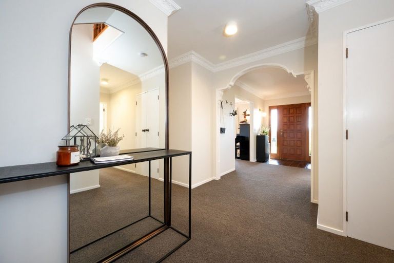 Photo of property in 2 Chestnut Court, Havelock North, 4130