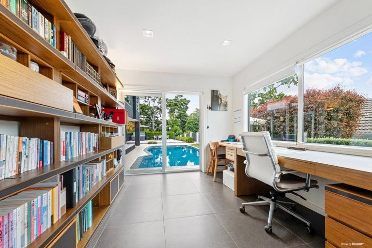 Photo of property in 6 Pleasant Place, Mellons Bay, Auckland, 2014