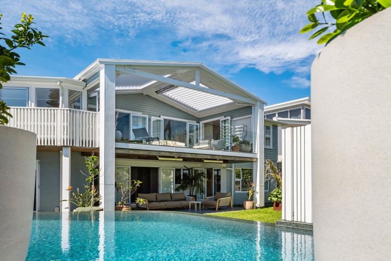 Photo of property in 96 Marine Parade, Mount Maunganui, 3116