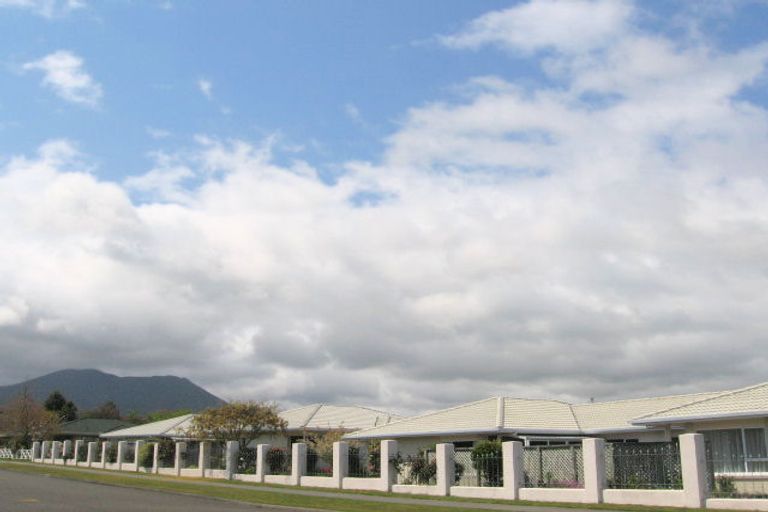 Photo of property in Liston Heights, 21/3 Liston Avenue, Hilltop, Taupo, 3330