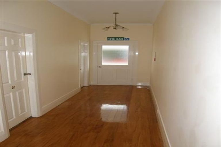 Photo of property in 48 Aurora Terrace, Kelburn, Wellington, 6012