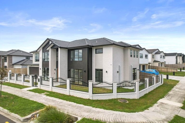 Photo of property in 72 Charlestown Drive, Flat Bush, Auckland, 2019