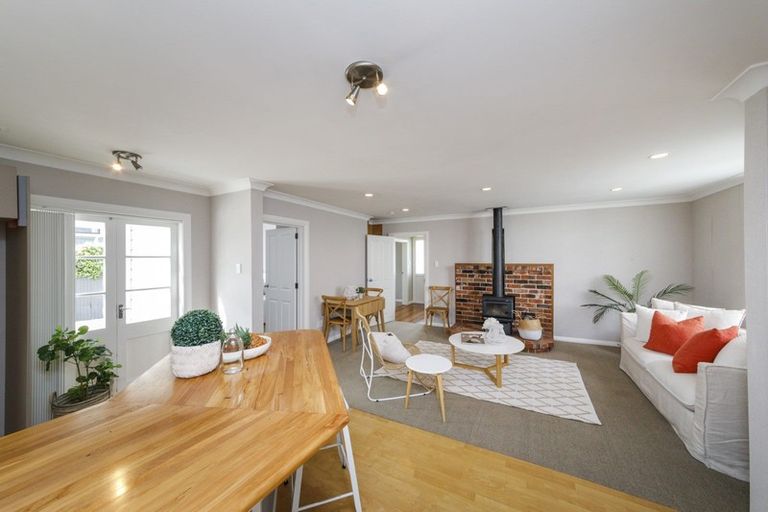 Photo of property in 19 Giesen Road, Feilding, 4702