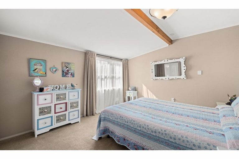 Photo of property in 11 Fairway Drive, Kerikeri, 0230