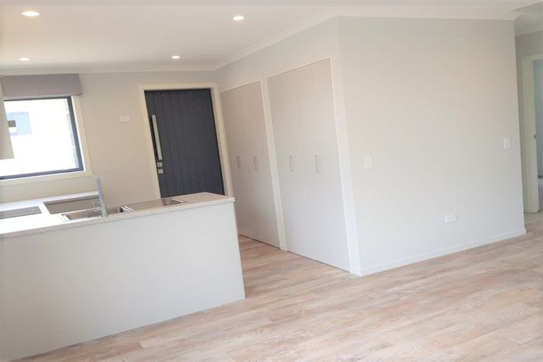 Photo of property in 58a Leicester Street, Cannons Creek, Porirua, 5024