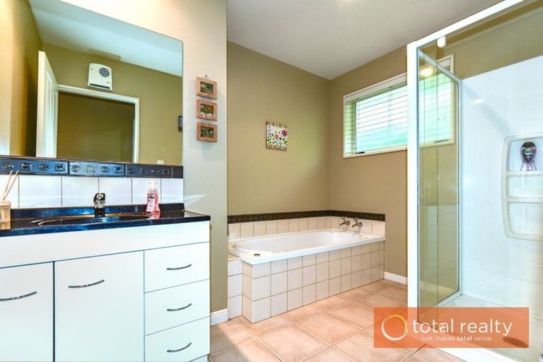 Photo of property in 92a Milns Road, Halswell, Christchurch, 8025