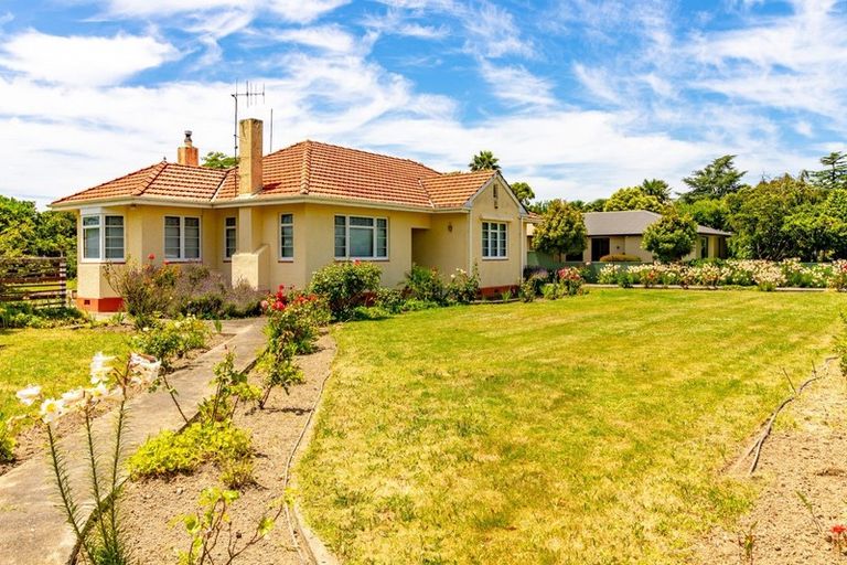 Photo of property in 11 Mill Road, Clive, 4102