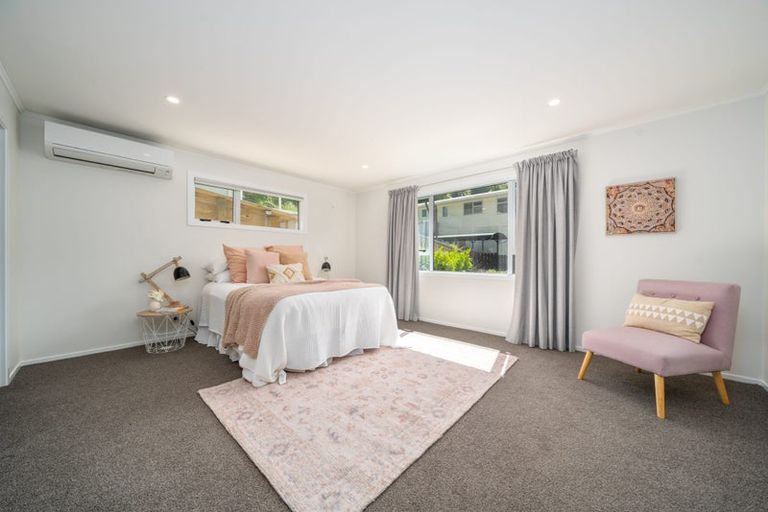 Photo of property in 20 Westhaven Drive, Tawa, Wellington, 5028