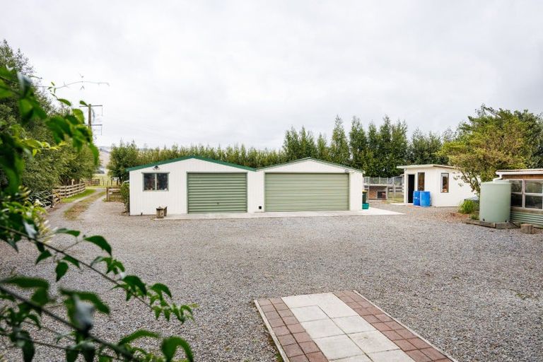 Photo of property in 175 Konini Street, Tokomaru, Palmerston North, 4474