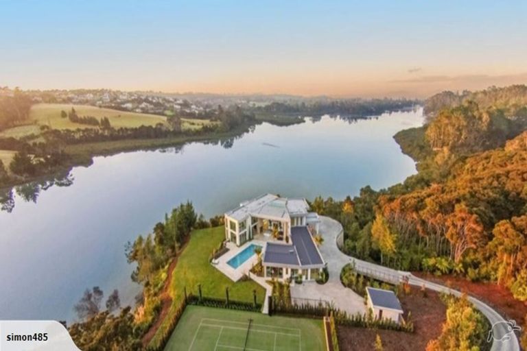 Photo of property in 255 Paremoremo Road, Paremoremo, Auckland, 0632