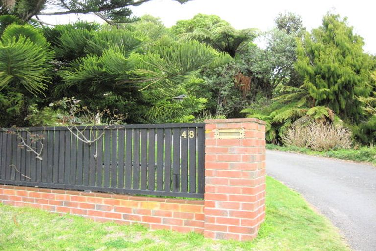 Photo of property in 48 Makora Road, Otaihanga, Paraparaumu, 5036