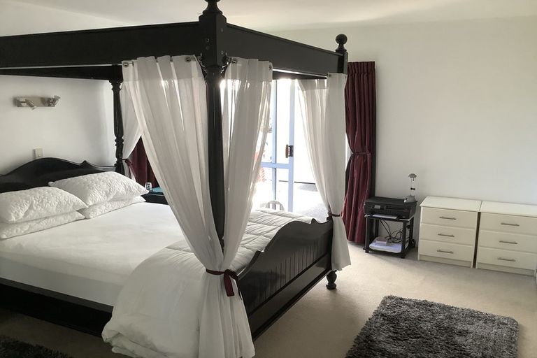 Photo of property in 2/28 Onepoto Road, Hauraki, Auckland, 0622