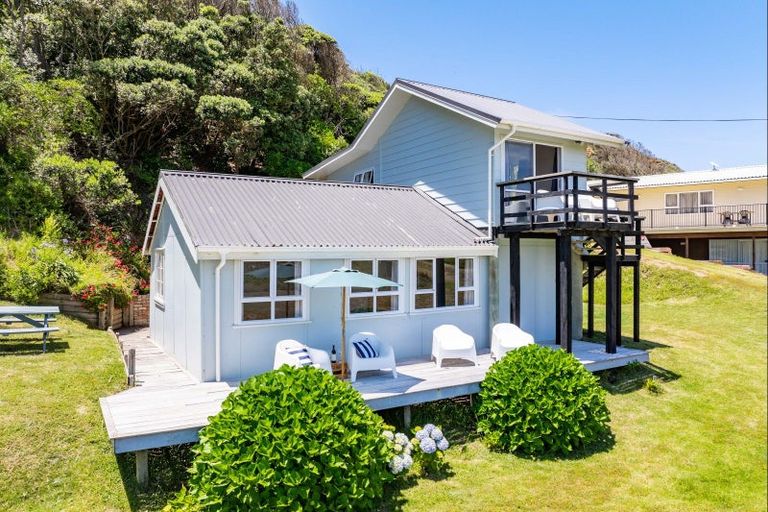 Photo of property in 67 Marine Drive, Te Kopuru, Dargaville, 0371