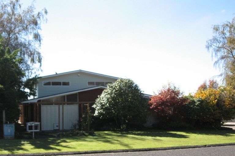 Photo of property in 30 Benalder Crescent, Tokoroa, 3420