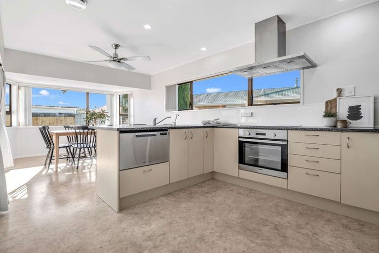 Photo of property in 7b Ridgeway Road, Pukekohe, 2120