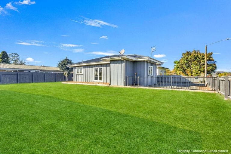 Photo of property in 220 Warwick Road, Mayfair, Hastings, 4122