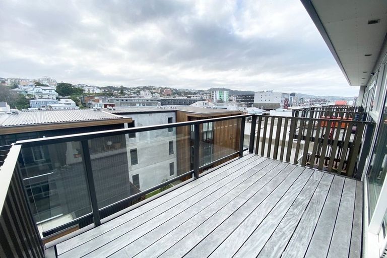 Photo of property in Vedado Apartments, 407/41 Hopper Street, Mount Cook, Wellington, 6011