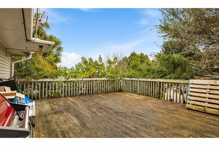 Photo of property in 77 Royal Road, Massey, Auckland, 0614