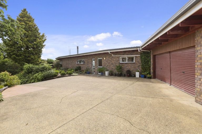 Photo of property in 16 Henare Place, Tihiotonga, Rotorua, 3015