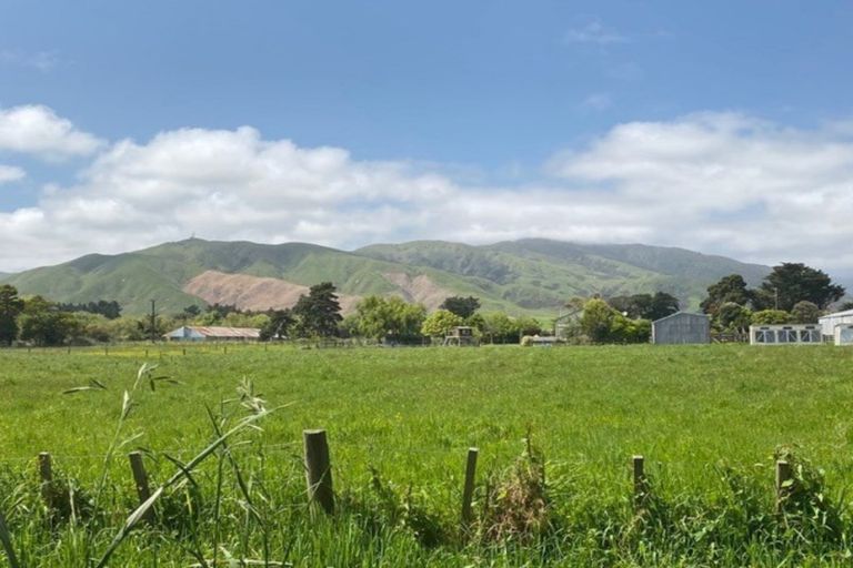 Photo of property in 36 Kowhai Street, Tokomaru, Palmerston North, 4474