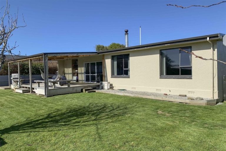 Photo of property in 64 Highfield Terrace, Newfield, Invercargill, 9812