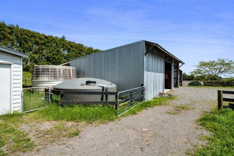 Photo of property in 325a Awai Road, Tarurutangi, New Plymouth, 4372