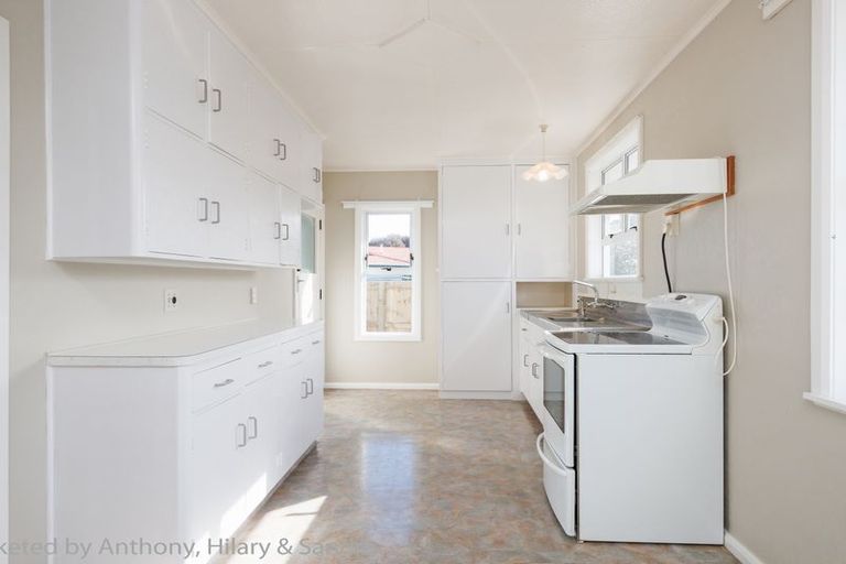 Photo of property in 28 Birmingham Street, Takaro, Palmerston North, 4412