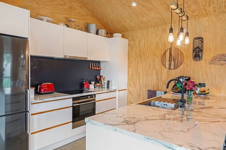 Photo of property in 25 Devon Street, Riversdale, 9776