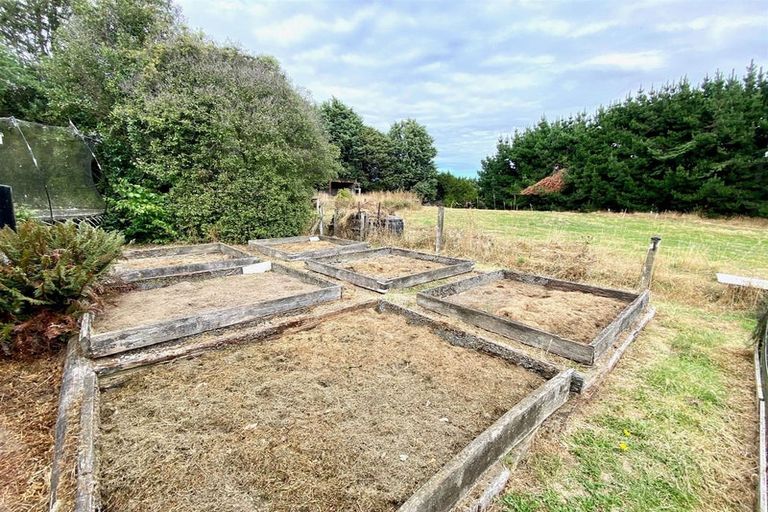 Photo of property in 9 Clifford Street, Clinton, 9534