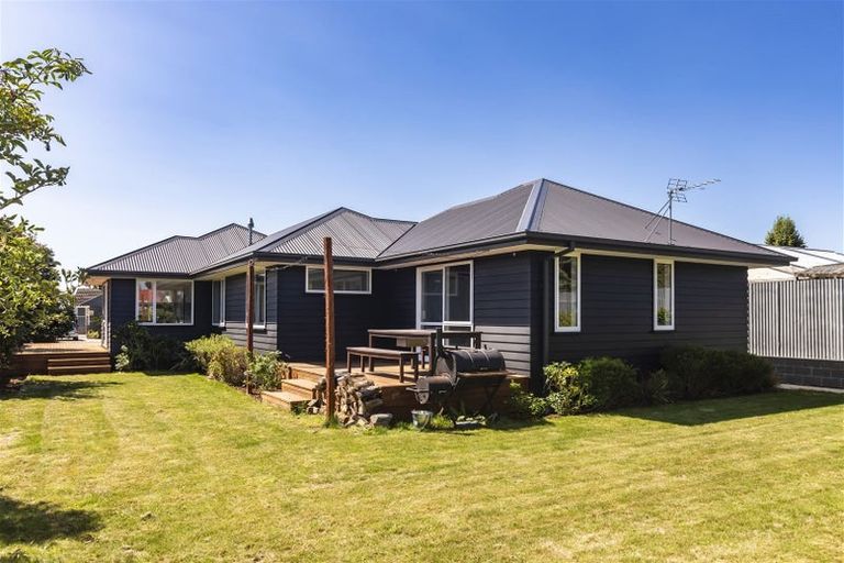 Photo of property in 33 Bracebridge Street, Kaiapoi, 7630