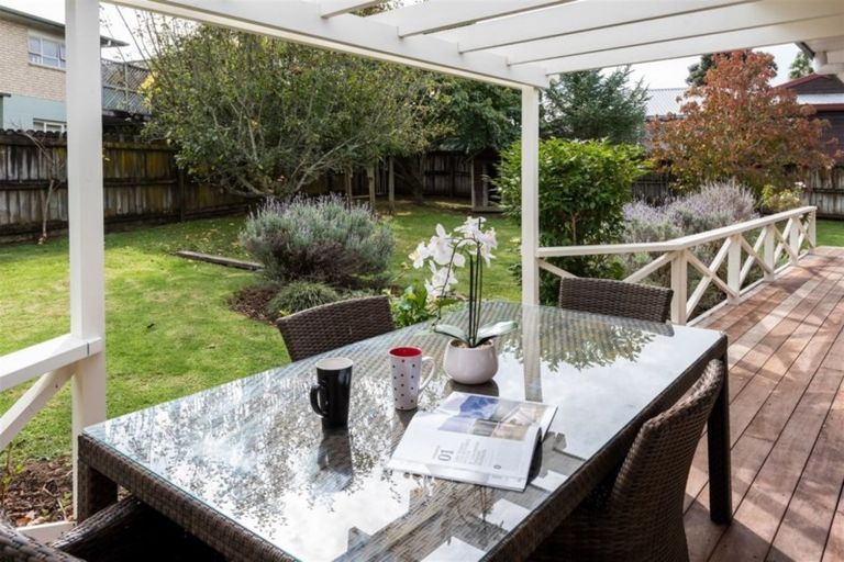 Photo of property in 67 Gosford Drive, Botany Downs, Auckland, 2010