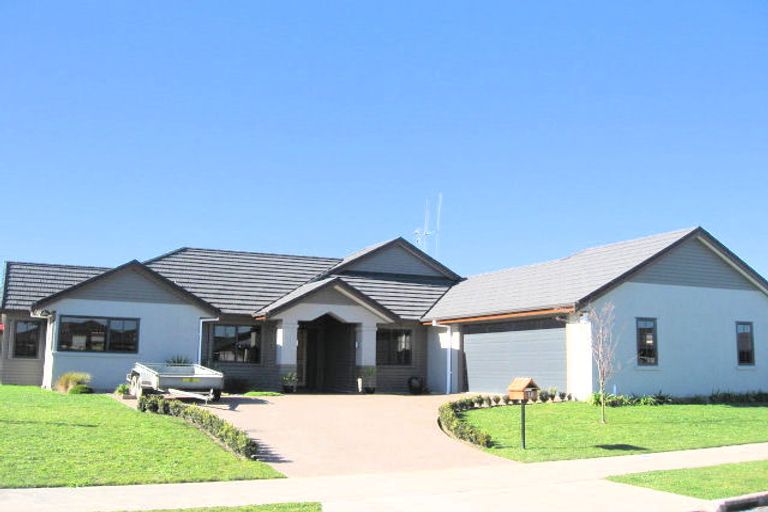 Photo of property in 10 Lavenham Place, Rototuna North, Hamilton, 3210