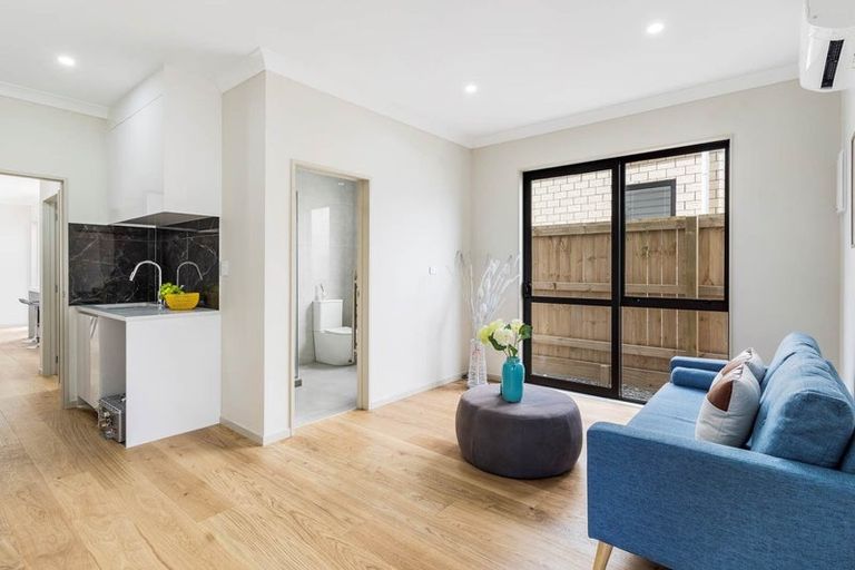 Photo of property in 72 Charlestown Drive, Flat Bush, Auckland, 2019