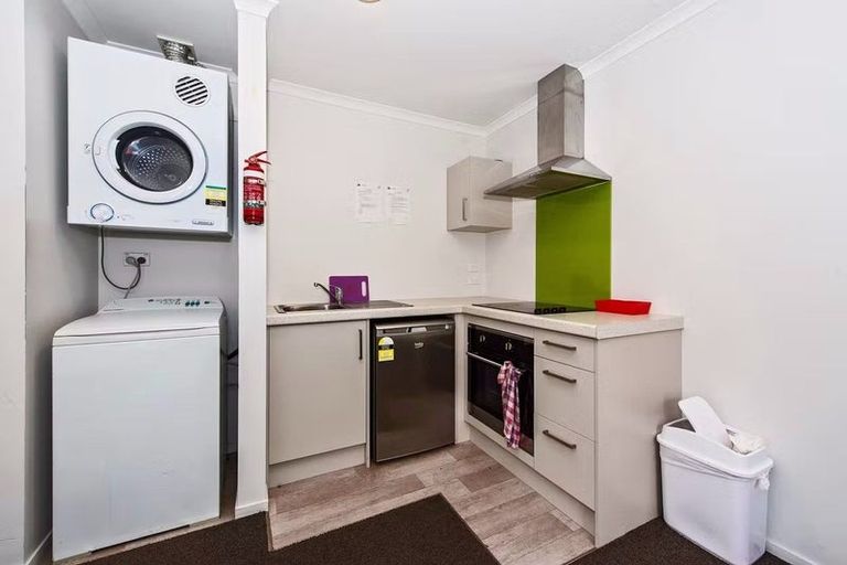 Photo of property in 1/167 Knighton Road, Hillcrest, Hamilton, 3216