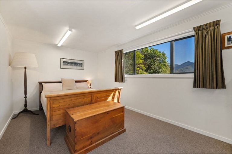 Photo of property in 674 Moetapu Bay Road, Moetapu Bay, Picton, 7282