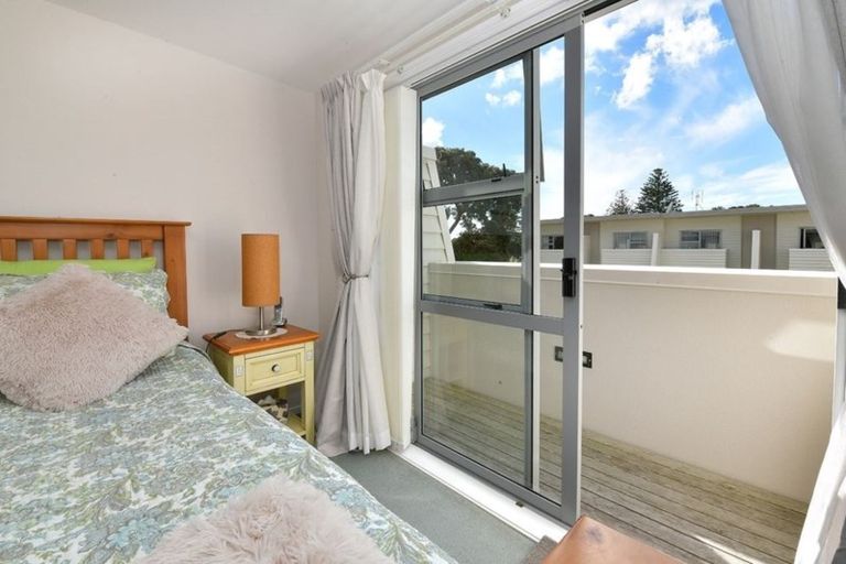 Photo of property in 13/3 Riverside Road, Orewa, 0931
