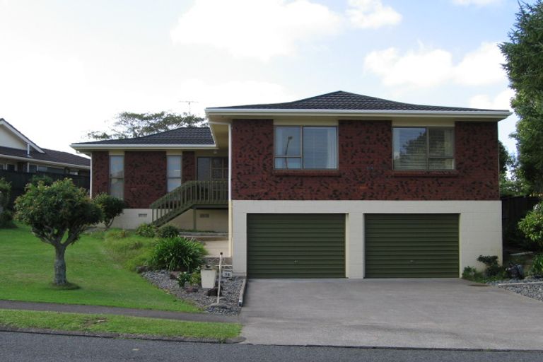 Photo of property in 16 Olena Avenue, Sunnyhills, Auckland, 2010